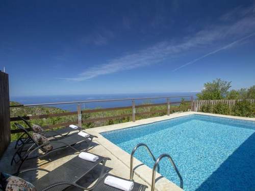 Ferienhaus in Apollonii mit privatem Pool und spektakulärer Aussicht