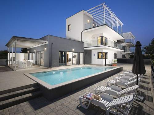 Ferienhaus Villa Sole am Meer mit Pool, Sauna, Whirlpool