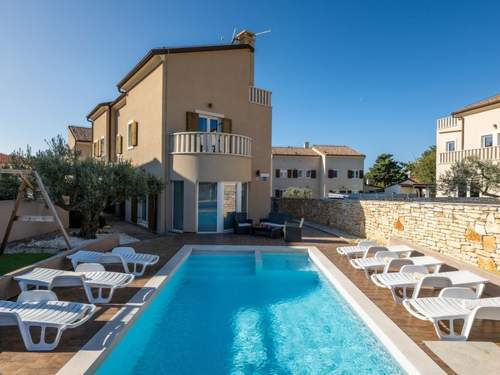 Ferienhaus Villa Chiara mit 6 Schlafzimmern in Meeresnähe