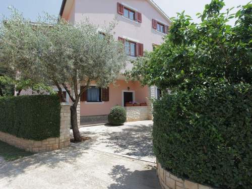 Ferienwohnung Geräumige Wohnung in Medulin mit Großer Terrasse