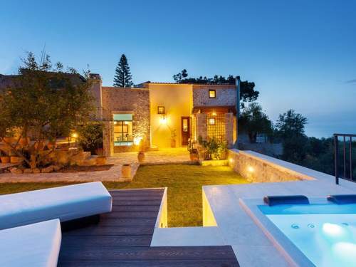 Ferienhaus Ali Vafi's Villa - Beheizter Jacuzzi und Innenpool