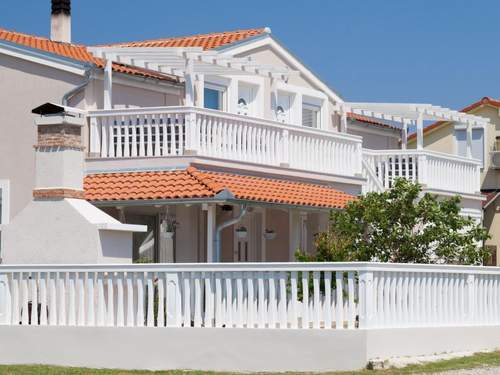 Ferienwohnung Ema Red mit Jacuzzi