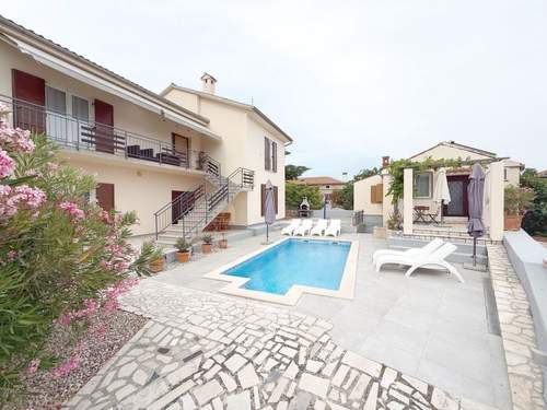 Ferienwohnung LacoDeLama mini resort - Wohnung Marta mit Pool