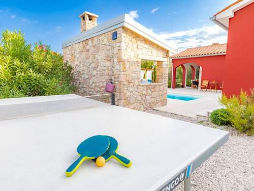 Ferienhaus Detailgestaltete Villa mit Pool, Sauna und Hot Tub