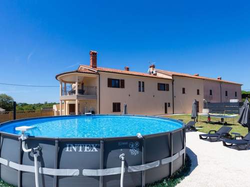 Ferienwohnung Luxuriöse App. mit Pool