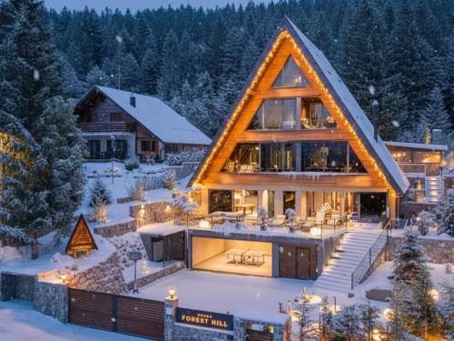 Ferienhaus Chalet Forest Hill mit Hallenbad