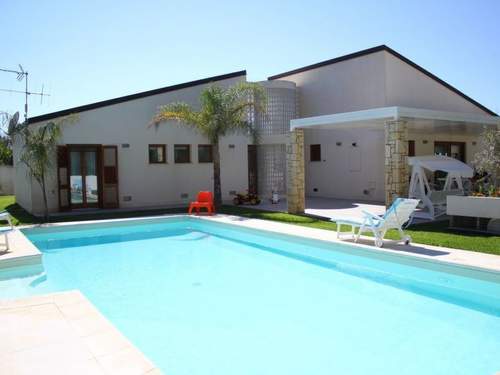 Ferienhaus Villa in Sizilien am Meer mit beheiztem Pool