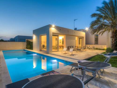 Ferienhaus in Ragusa mit Möblierter Terrasse