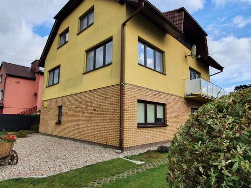Ferienwohnung Appartement in Żarnowska mit Großem Garten