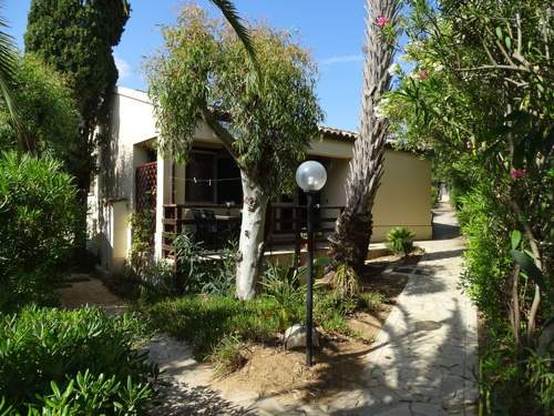 Ferienhaus Schöner zentraler Bungalow direkt am Sandstrand auf Sizilien