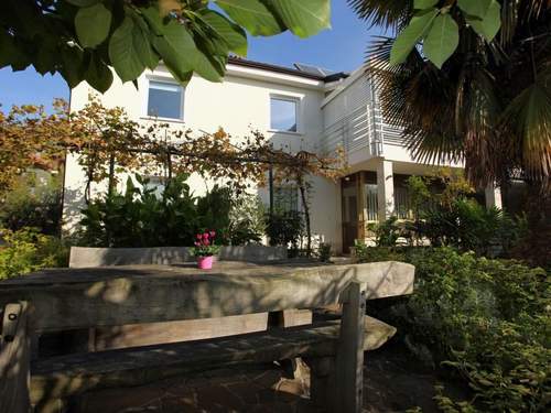 Ferienwohnung Appartement Portoroz mit Terrasse und Garten