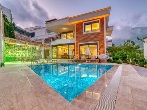 Ferienhaus Luxuriöse Villa mit privatem Pool in Alanya