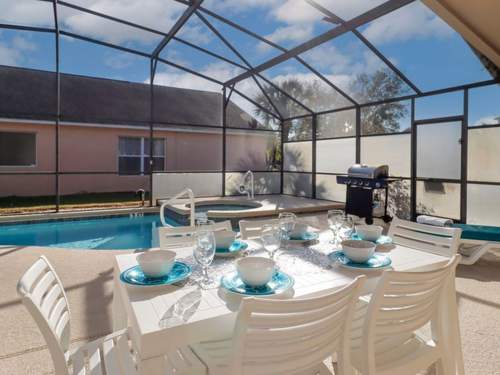 Ferienhaus 4-Schlafzimmer-Ferienhaus mit Whirlpool