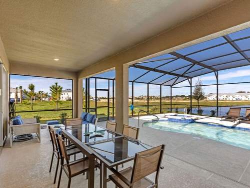 Ferienhaus Geräumige Unterkunft mit Seeblick in der Nähe von Disney