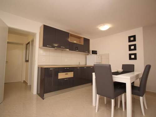 Ferienwohnung Nettes Appartement in Baška mit Gemeinsamer Terrasse