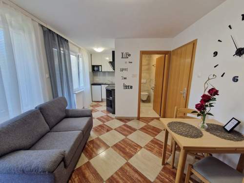 Ferienwohnung Modern eingerichtete Apartment ideal für junge Paaren im Zentrum von Baska