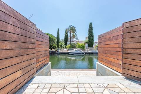 0106-LLOBREGAT 15 A - Ferienunterkunft in Empuriabrava (8 Personen)