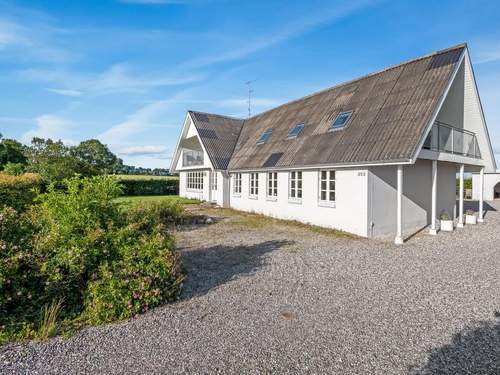 Ferienhaus Pauna - 2.5km from the sea