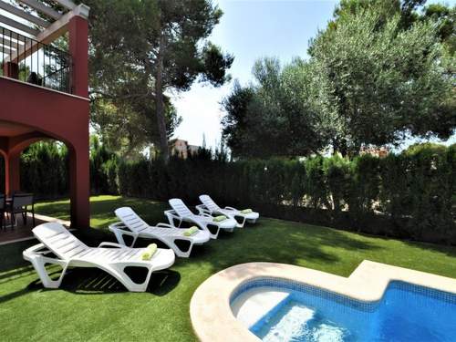 Ferienhaus VILLA en Zona residencial tranquila con piscina privada ideal para familias - W