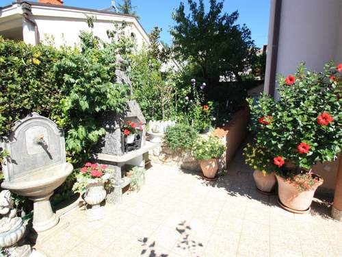 Ferienwohnung VILLA MANDICA 2 / HR-02469-02
