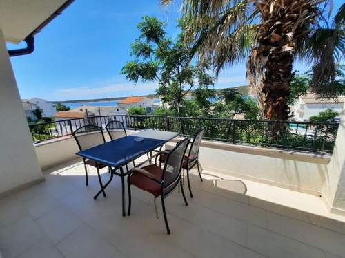 Ferienwohnung Appartement in Barbat mit Großer Terrasse