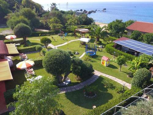 Ferienwohnung Luxus-Drei-Zimmer-Wohnungen mit großem Garten