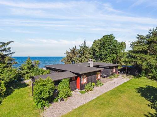 Ferienhaus Antonina - 10m from the sea