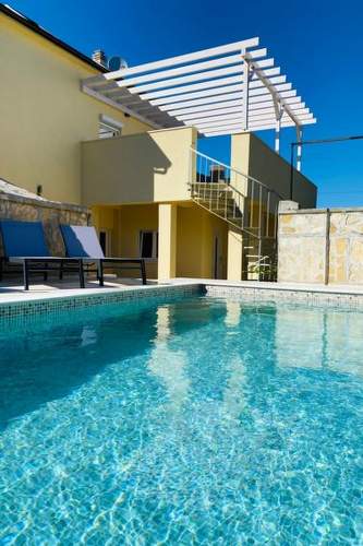 Ferienhaus Großes Ferienhaus zur alleinigen Nutzung mit Pool