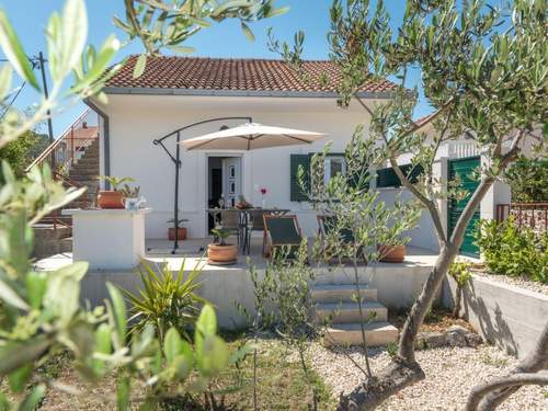 Ferienhaus Modernes Ferienhaus mit Terrasse und Meerblick