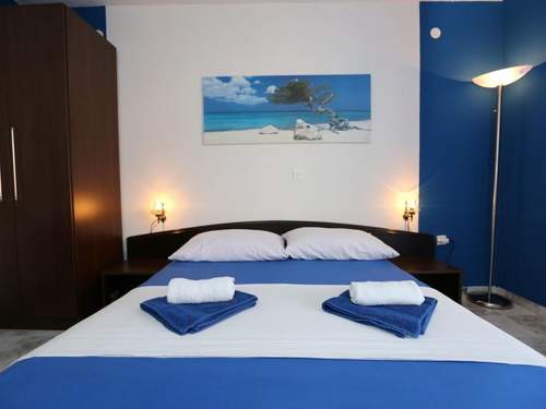 Ferienwohnung Villa Mediteran, kleine Ferienwohnung mit Balkon