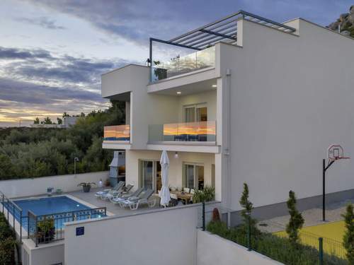 Ferienhaus Villa inmitten der Natur in ruhiger Lage