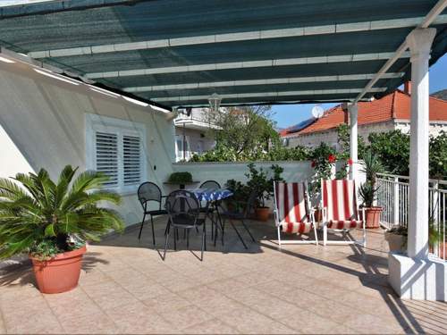 Ferienwohnung Appartement Lidija mit Terrasse und Meerblick
