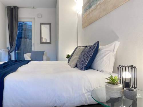 Ferienwohnung Casa Rosa Tre, 45 Quadratmeter Wohnung und Parkplatz