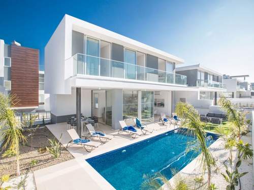 Ferienhaus 3-Schlafzimmer-Villa mit privatem Pool im Zentrum