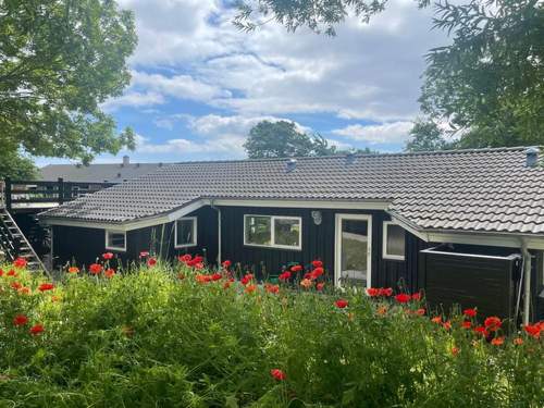 Ferienhaus Lilla - 120m from the sea