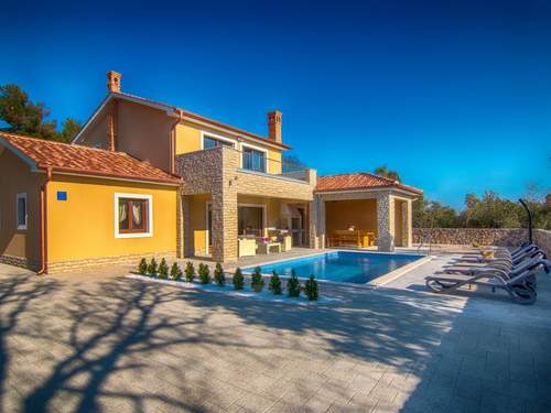 Ferienhaus Laura mit Blick auf das Wasser