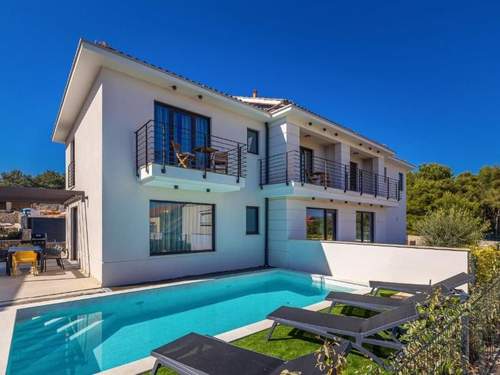 Ferienhaus Lana mit Schwimmbad