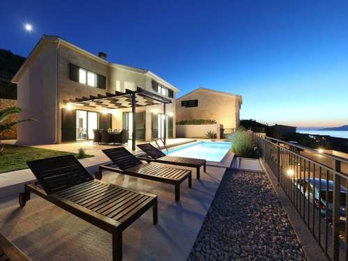 Ferienhaus Mediterrane Villa, Pool, Panoramablick aufs Meer