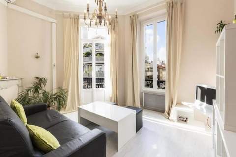 Résidence Appartement 39 M2 En Plein Centre Ville De Cannes, Climatisé - Ferienunterkunft in Cannes (4 Personen)