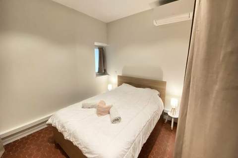 06cf : Bel Appartement R&eacute;nov&eacute; Vieil Antibes - Ferienunterkunft in Antibes (4 Personen)