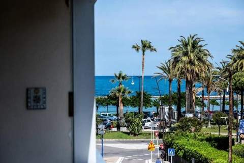 Résidence Magnifique Appartement Proche De La Plage Vue Mer - Ferienunterkunft in Antibes (6 Personen)