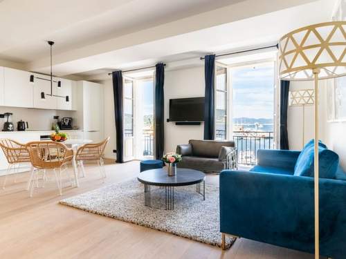 Ferienwohnung Wunderschöne Wohnung mit Balkon am Hafen
