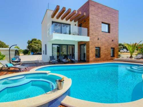 Ferienhaus Beautiful villa Tamaria with heated pool