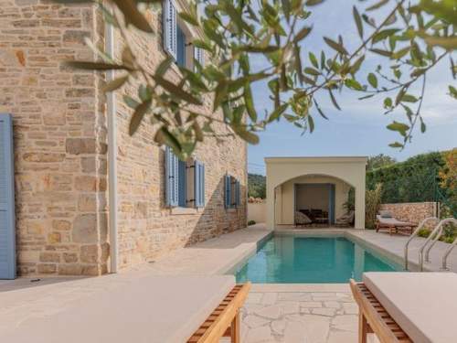 Ferienhaus Seafront Villa Adriatica with pool