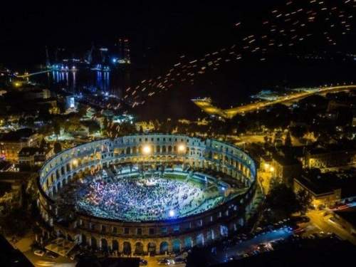 Ferienwohnung Ein Apartment im Ferienhaus Zweirosen