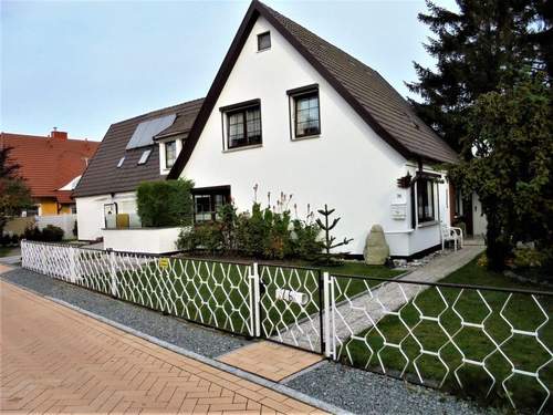 Ferienwohnung Kleine Ferienwohnung mit Garten und Terrasse
