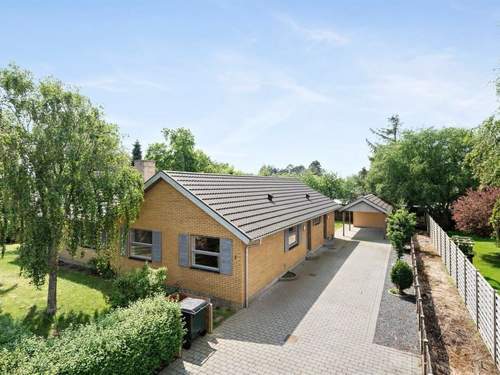 Ferienhaus Sana - 2.5km from the sea