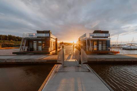 Hausboot am Bärwalder See - Ferienunterkunft in Klitten (6 Personen)