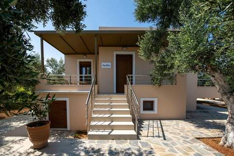 Villa Amalthea - Ferienunterkunft in Pagkalochori (4 Personen)