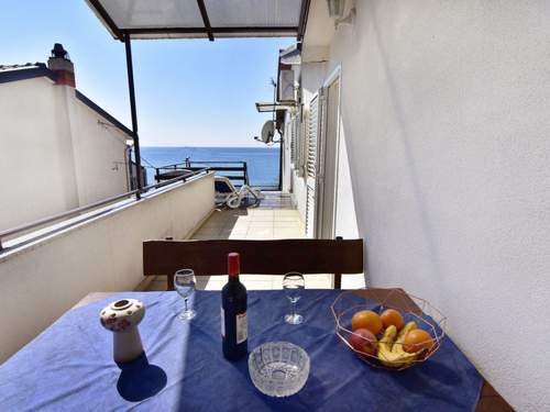 Ferienwohnung Apartment mit zwei Schlafzimmern und Meerblick in Zambratija